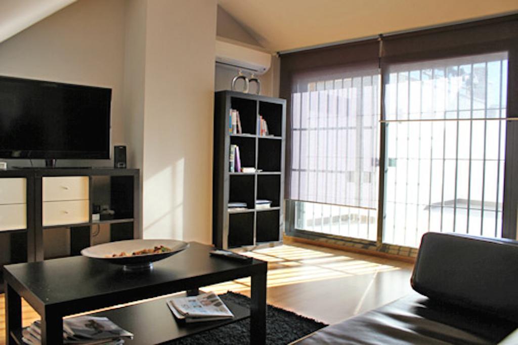 Apartamentos San Pablo Málaga Szoba fotó